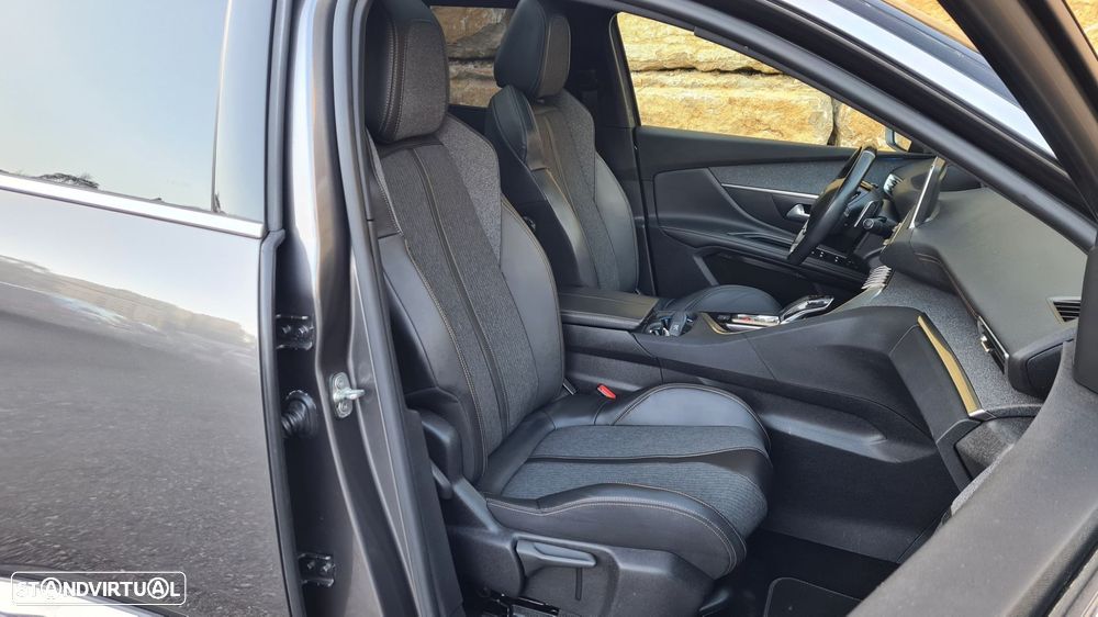 Peugeot 5008 - 36