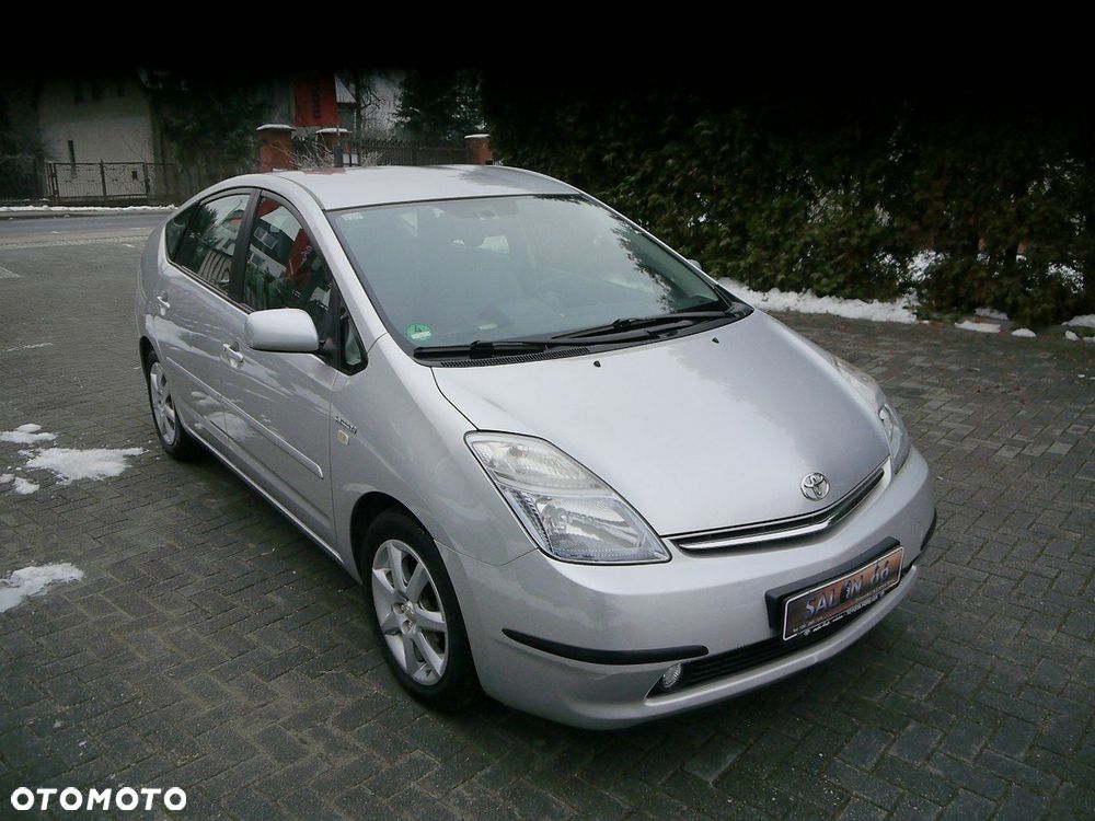 Toyota Prius 1.5 VVT-i Sol - 3