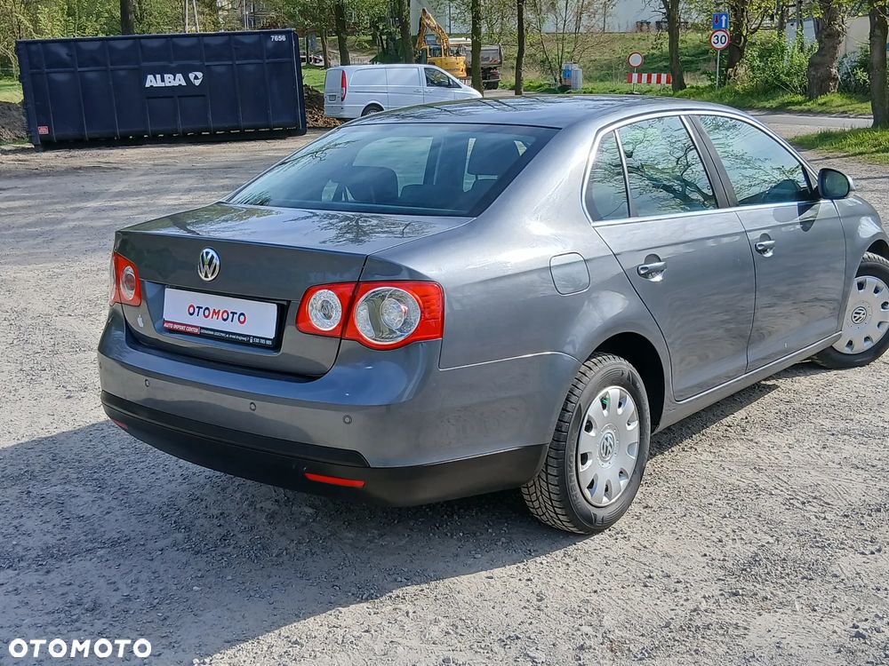 Volkswagen Jetta 1.4 TSI Comfortline - 25