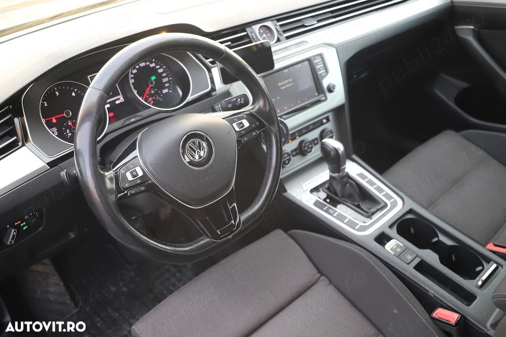 Volkswagen Passat - 7
