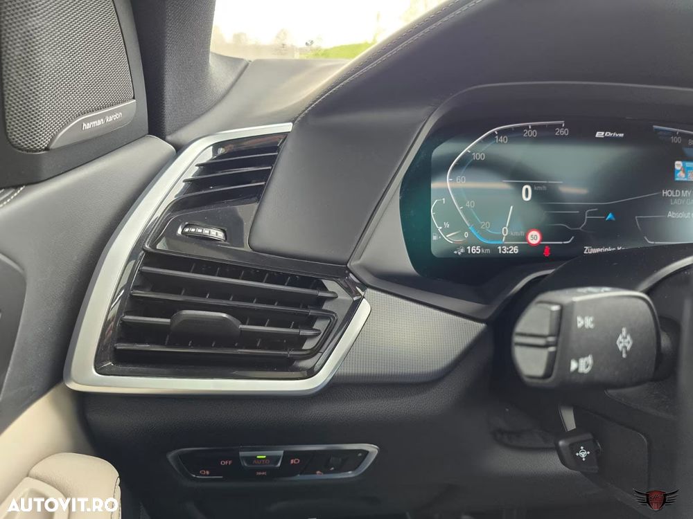 BMW X5 xDrive45e - 26