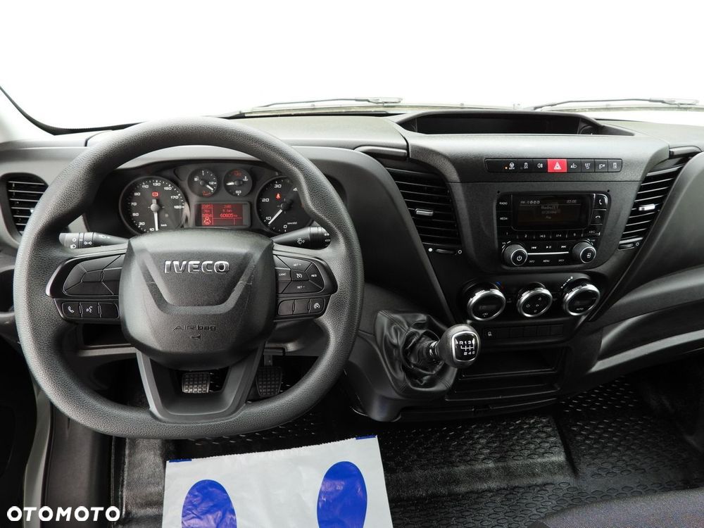 Iveco DAILY 35C16 KONTENER WINDA 8 PALET TEMPOMAT BLIŹNIACZE KOŁA KLIMATYZACJA  160KM - 29