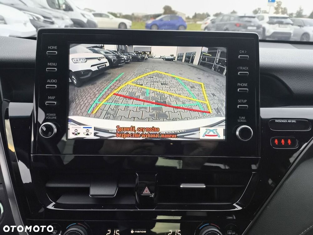 Toyota Camry 2.5 Hybrid Executive CVT - 19
