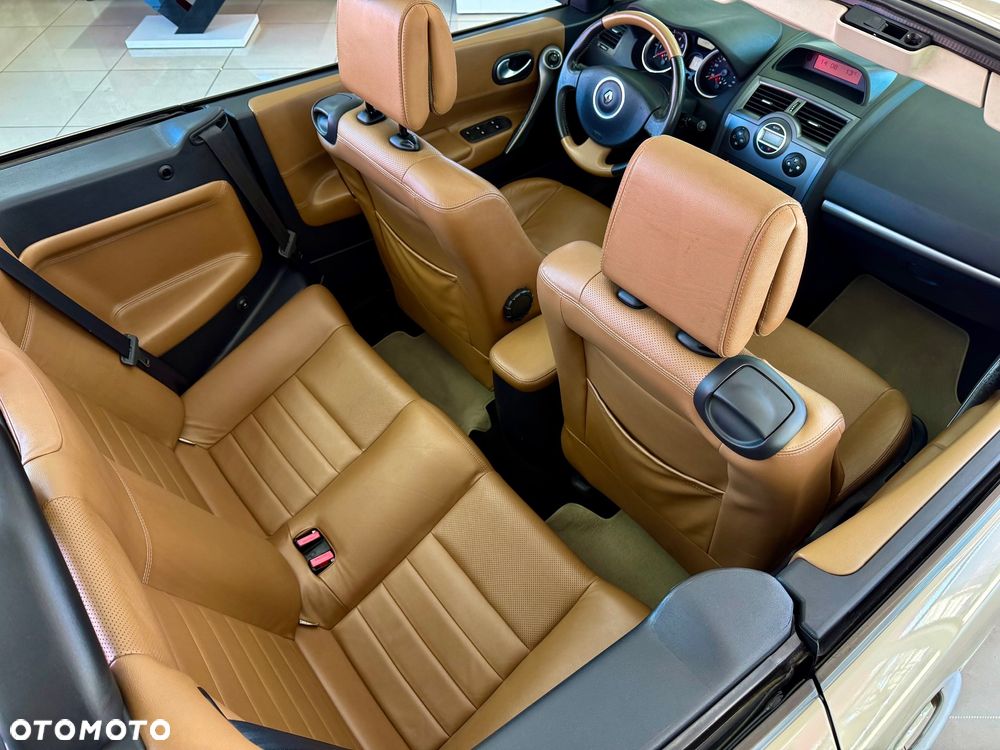 Renault Megane 2.0 Luxe Privilege - 34