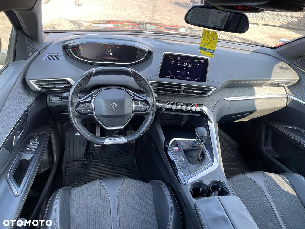 Peugeot 3008 1.2 PureTech Allure - 8
