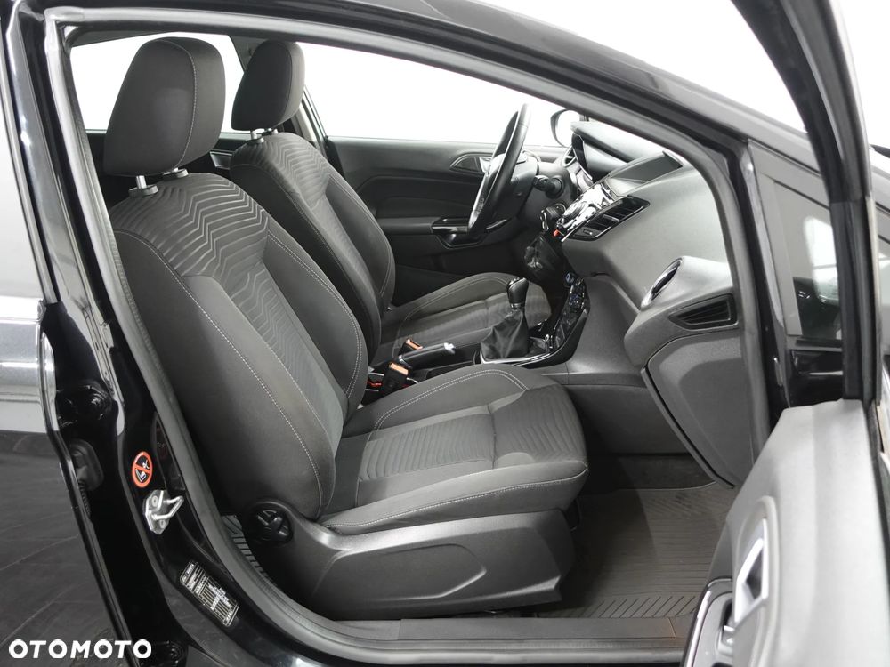 Ford Fiesta 1.0 EcoBoost Titanium - 25