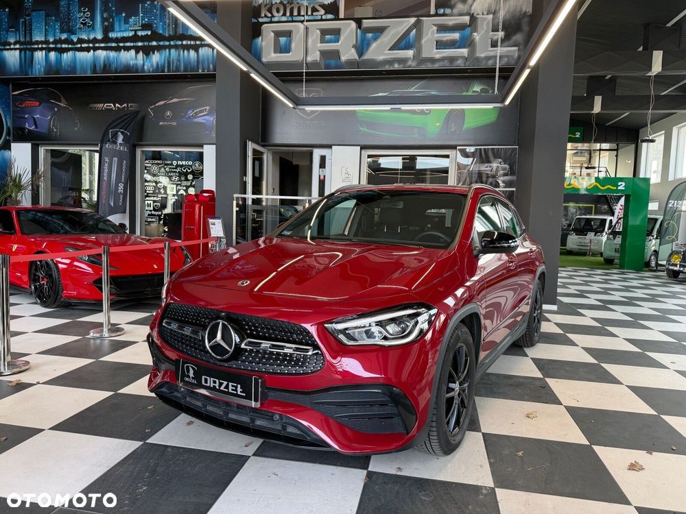 Mercedes-Benz GLA - 1