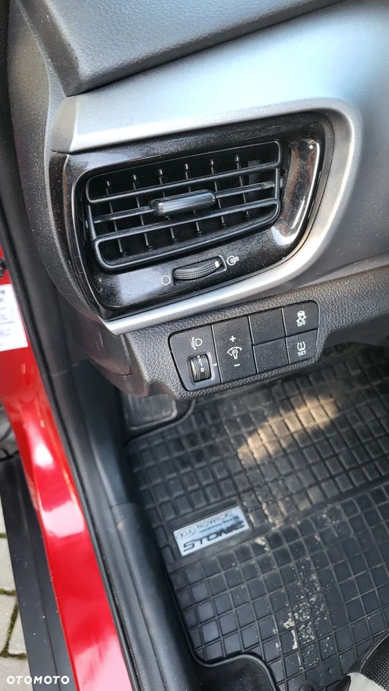 Kia Stonic - 9