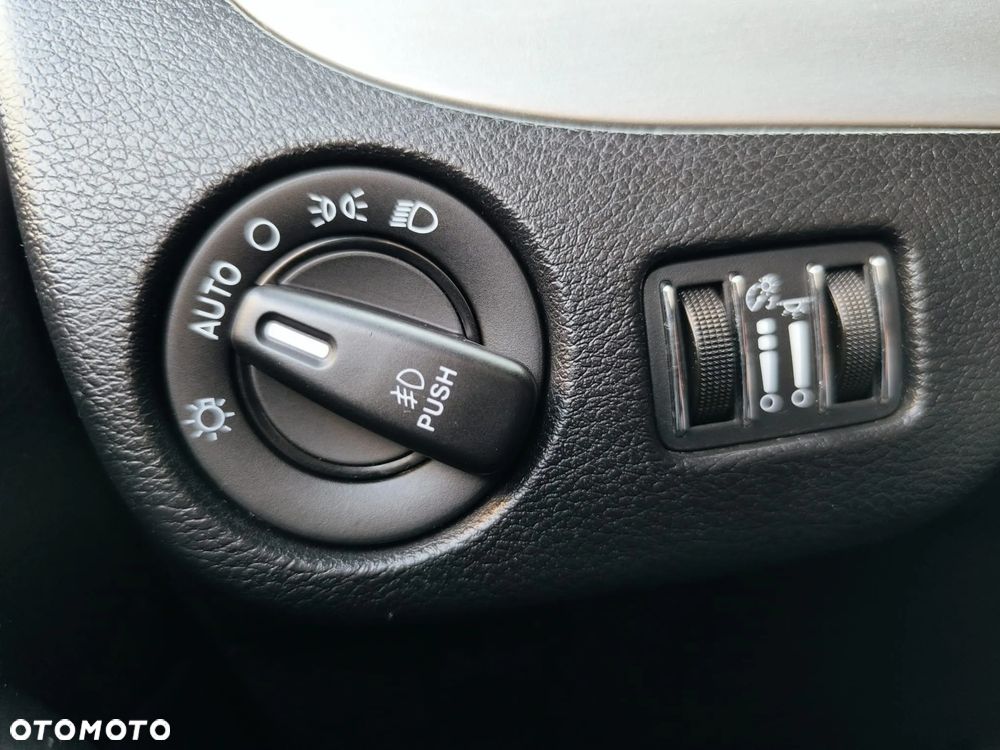 Dodge Grand Caravan 3.6 Express - 40