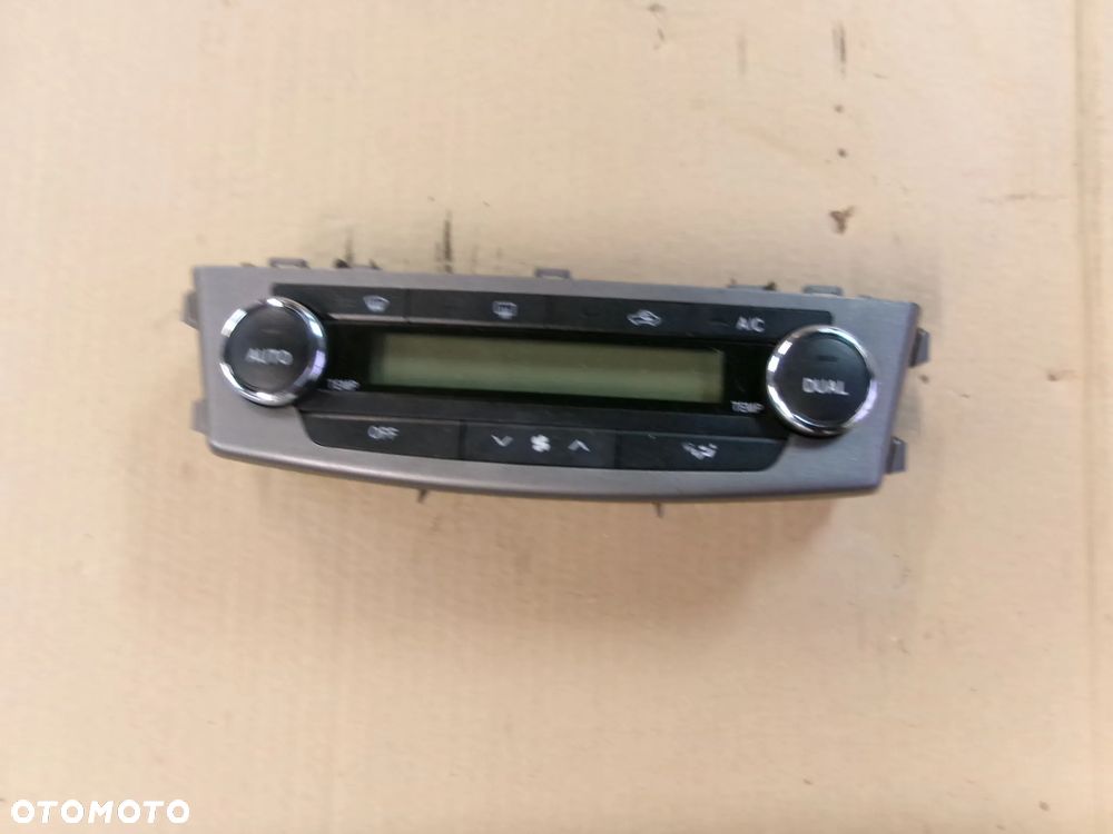 PANEL KLIMATYZACJI TOYOTA AVENSIS T27 09-15 - 1