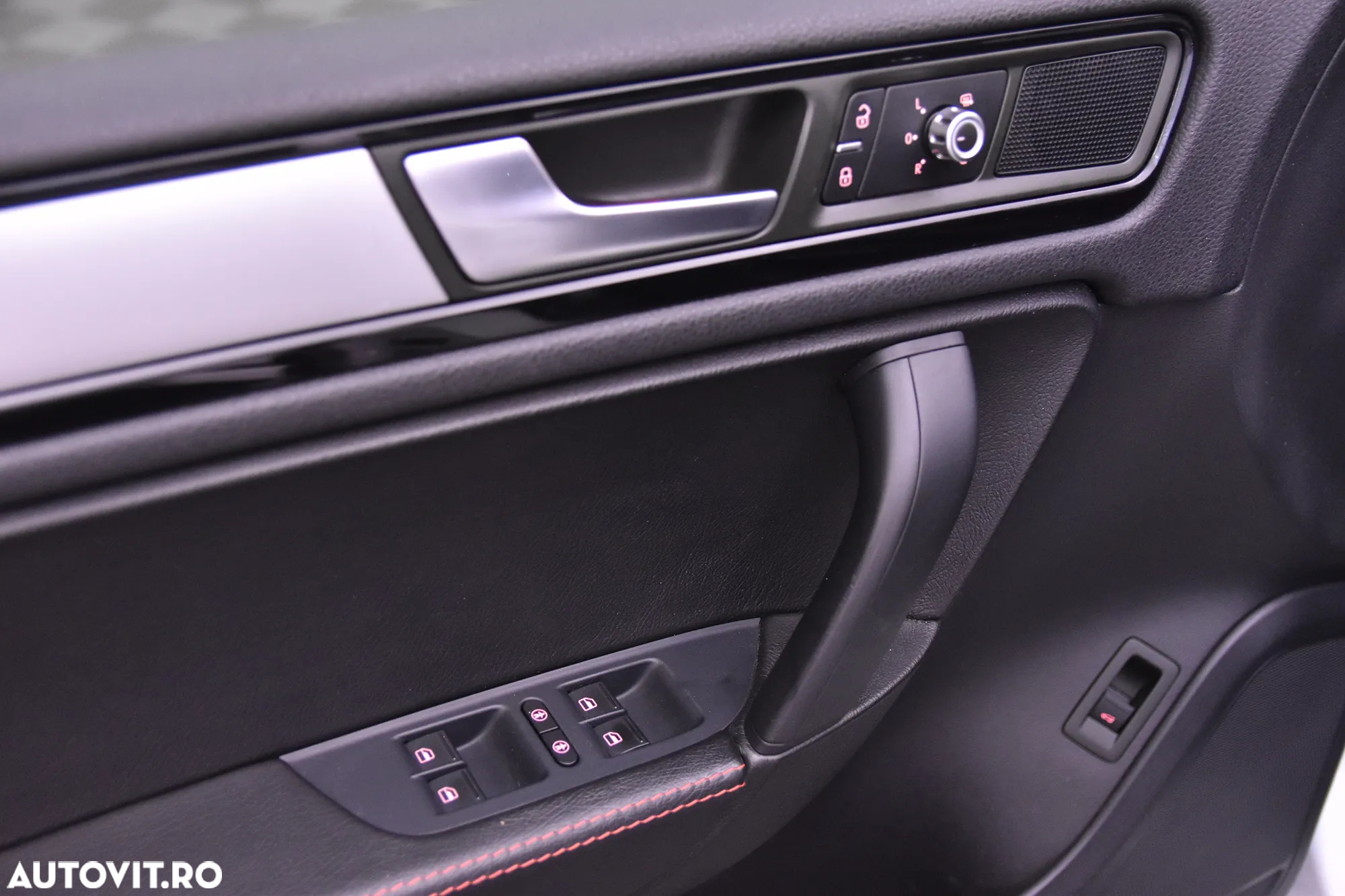 Volkswagen Touareg - 14
