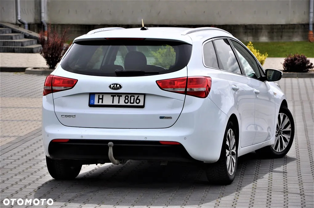 Kia Ceed 1.6 CRDi SCR L Business Line - 9
