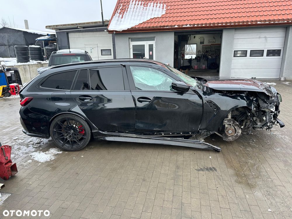 BMW M3 Competition M xDrive - 3