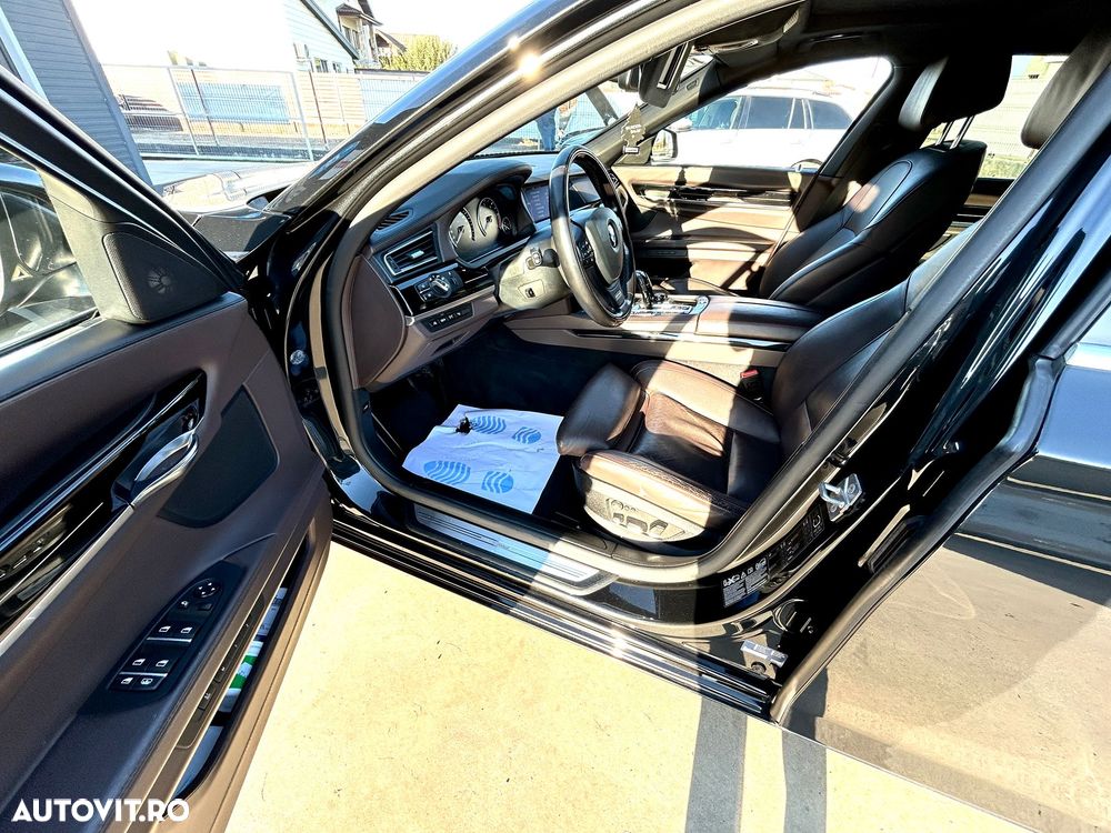 BMW Seria 7 740d xDrive - 5