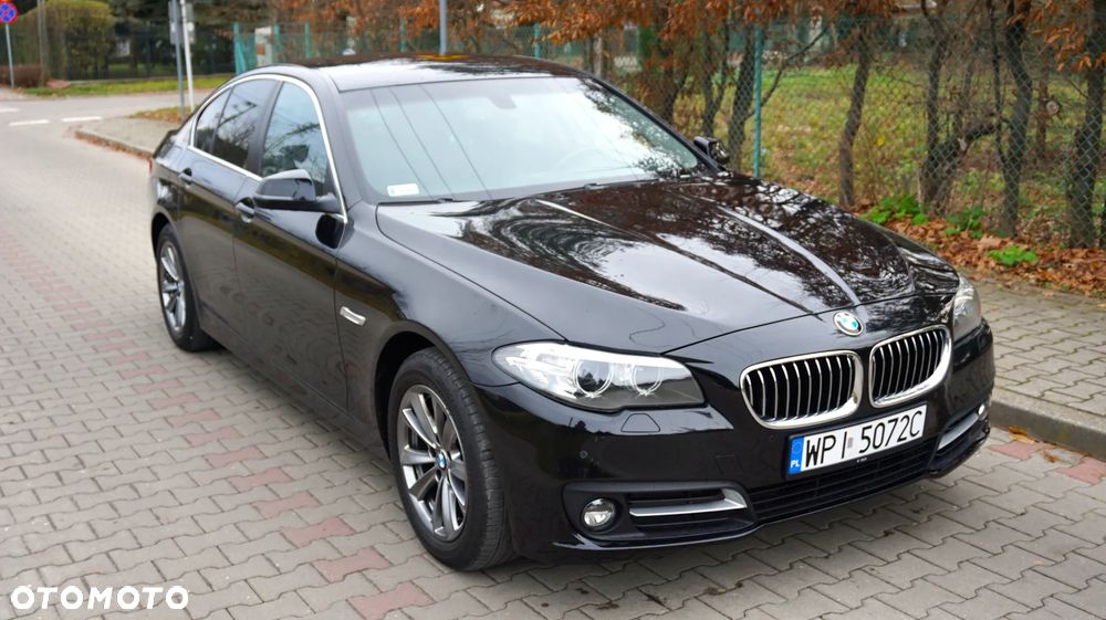 BMW Seria 5 520d xDrive - 13