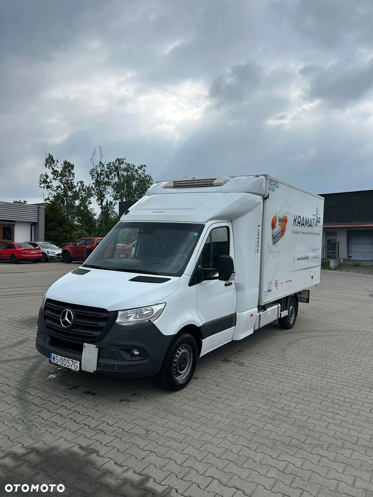 Mercedes-Benz Sprinter - 1