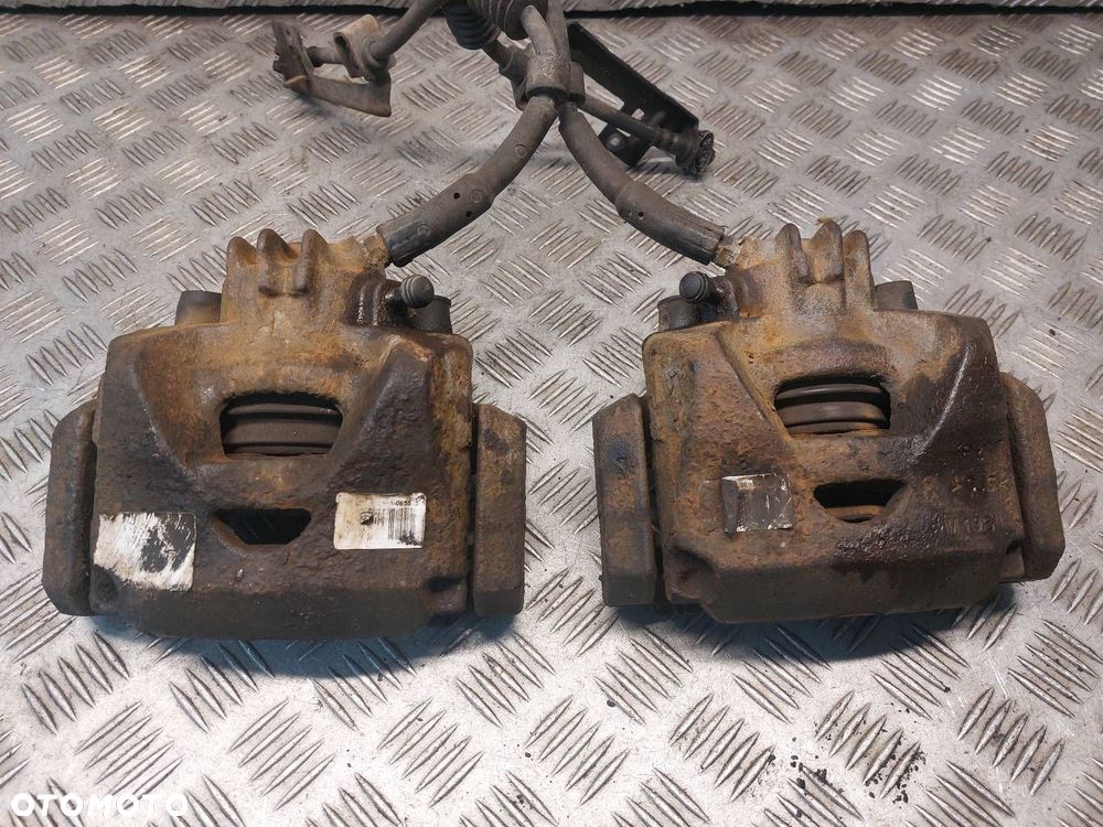 TARCZE HAMULCOWE PRZÓD + KLOCKI + ZACISKI CITROEN BERLINGO II 1.6 HDI - 7