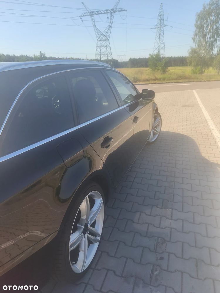 Audi A4 Avant 2.0 TDI - 7