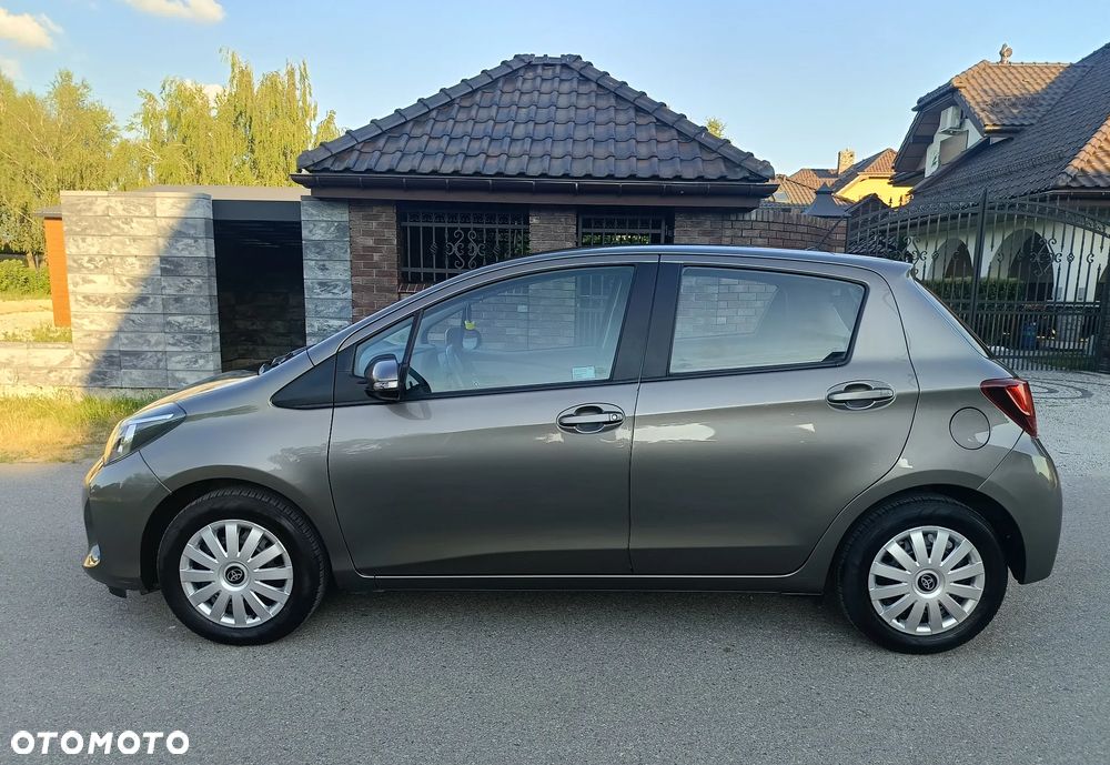 Toyota Yaris - 8