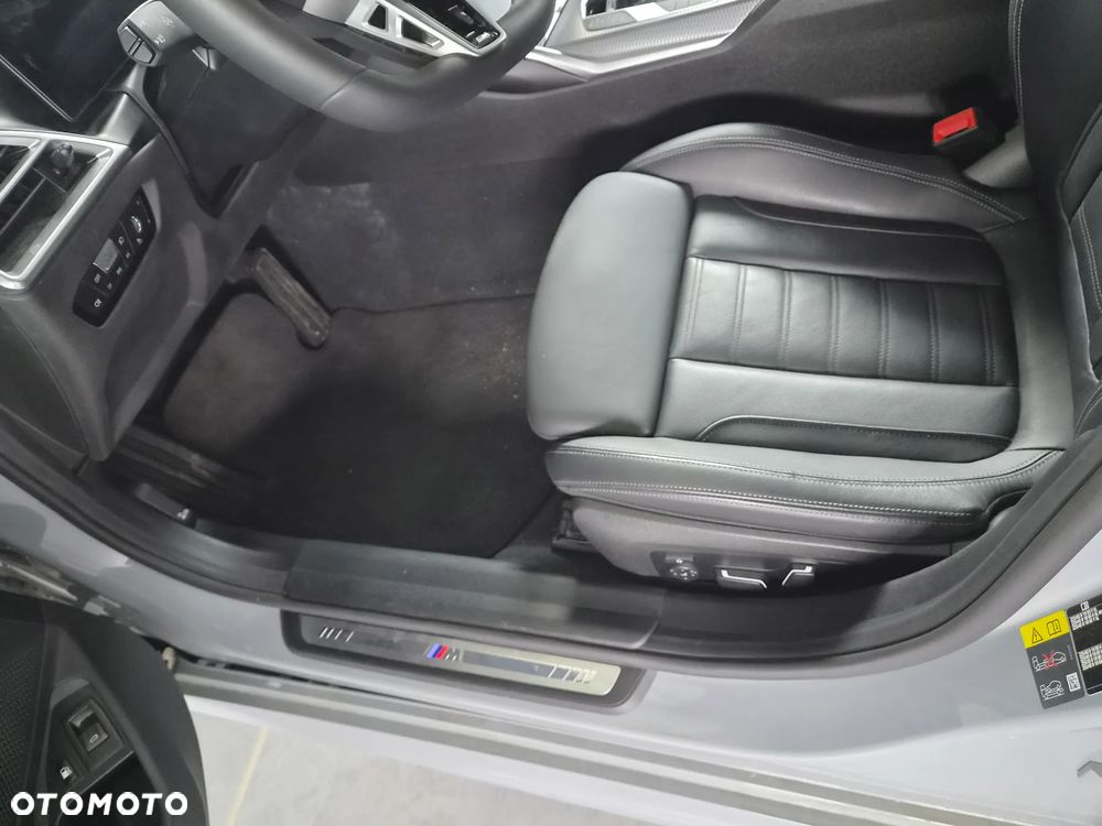 BMW Seria 3 330e xDrive M Sport - 7