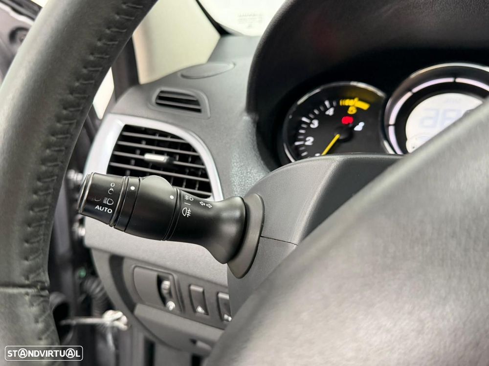 Renault Mégane Coupe 1.5 dCi GT Line EDC - 20