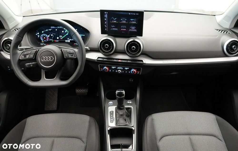 Audi Q2 - 19