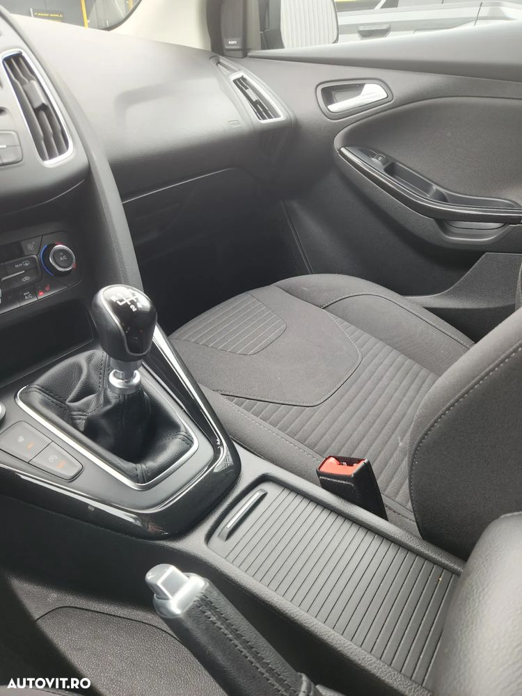 Ford Focus 1.5 Ecoboost Titanium - 6