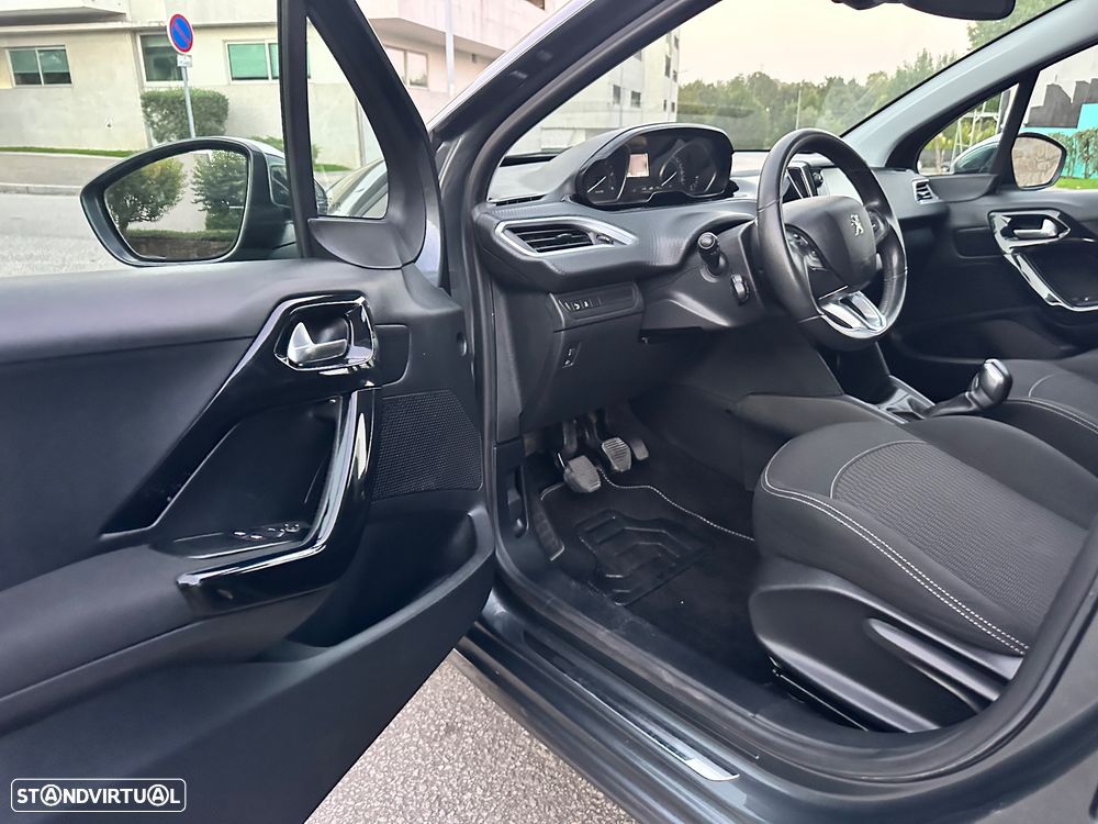 Peugeot 208 1.6 BlueHDi Style - 24