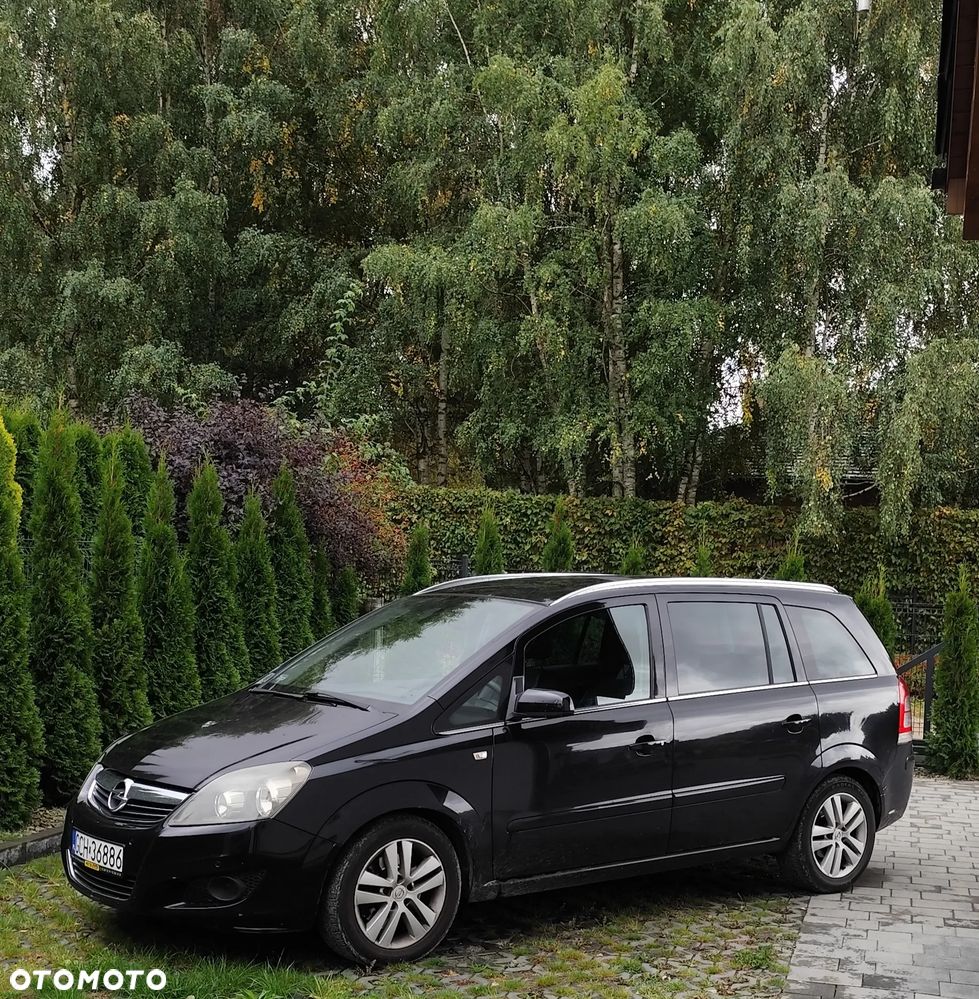 Opel Zafira - 1
