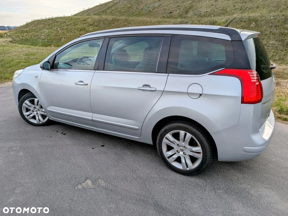 Peugeot 5008 - 3
