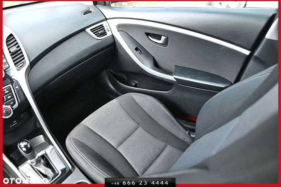Hyundai i30 blue Kombi 1.6 CRDi DCT Passion - 20