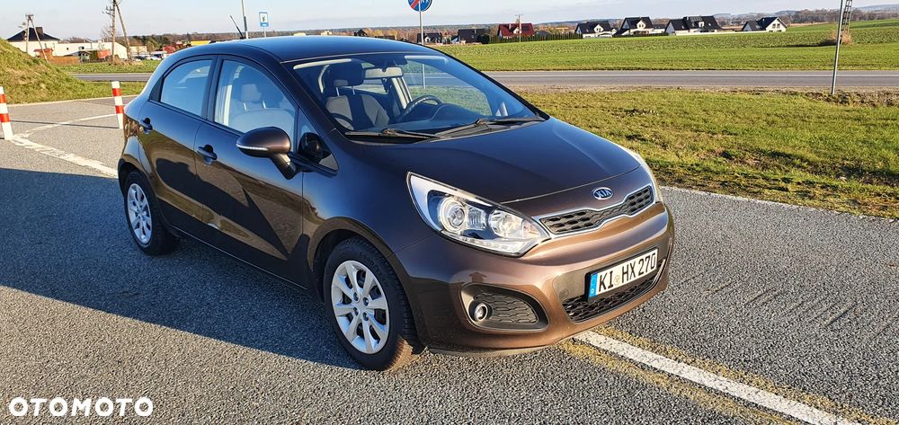 Kia Rio 1.2 M - 9