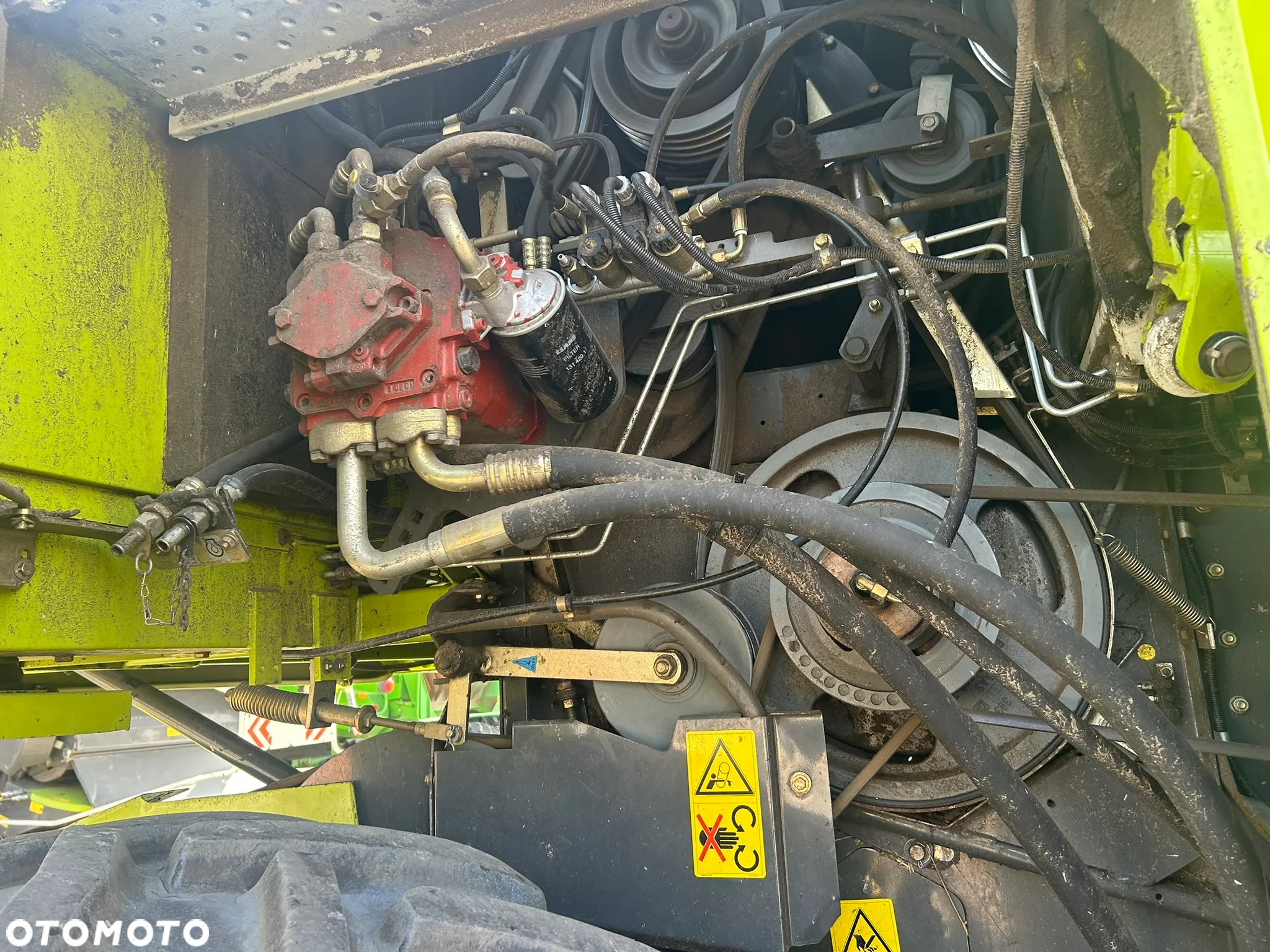 Claas Medion 310 - 28