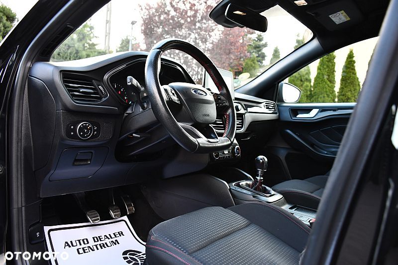 Ford Focus 1.5 EcoBlue Start-Stopp-System ST-LINE X - 9