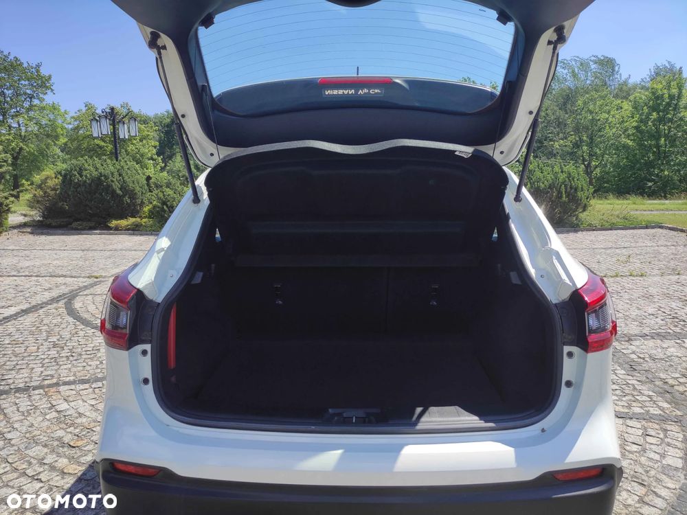 Nissan Qashqai 1.2 DIG-T Visia EU6 - 10