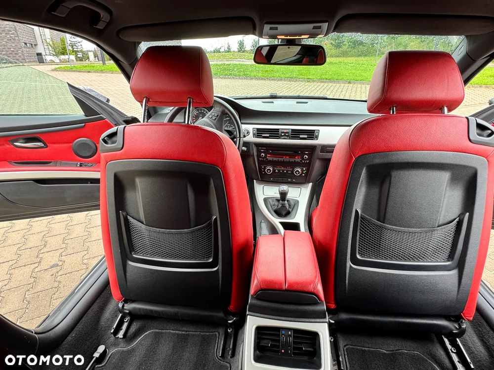 BMW Seria 3 320i Edition Exclusive - 27