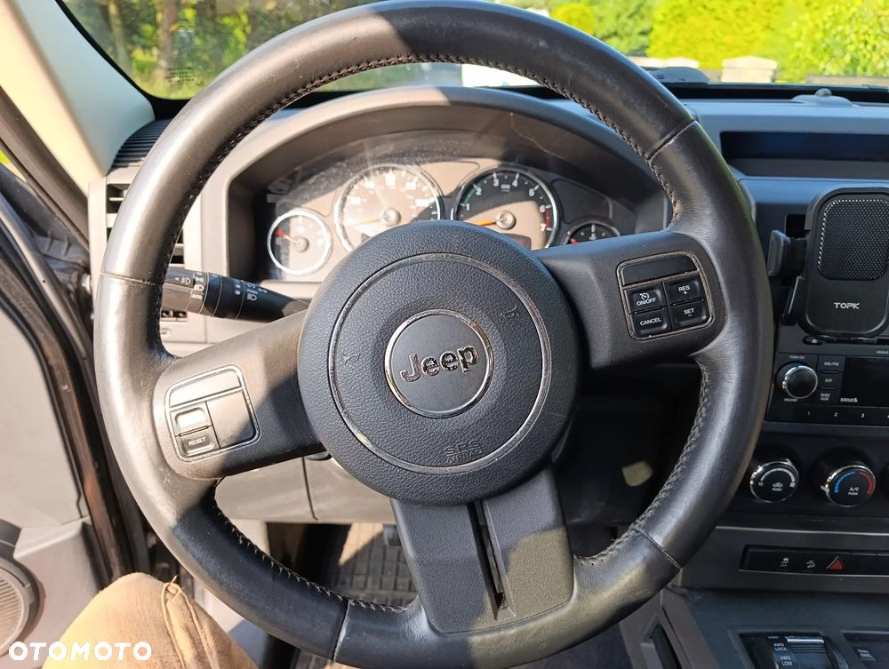 Jeep Liberty - 13