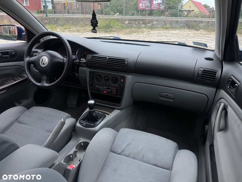 Volkswagen Passat 1.6 Basis - 7