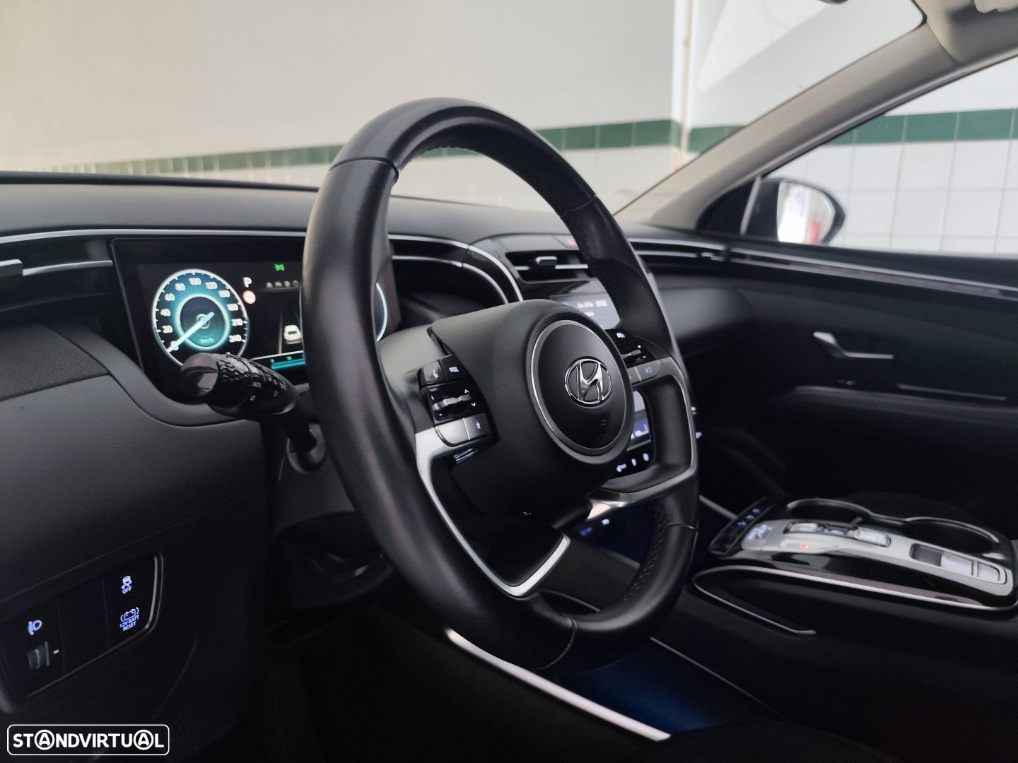 Hyundai Tucson 1.6 T-GDI HEV Vanguard - 18