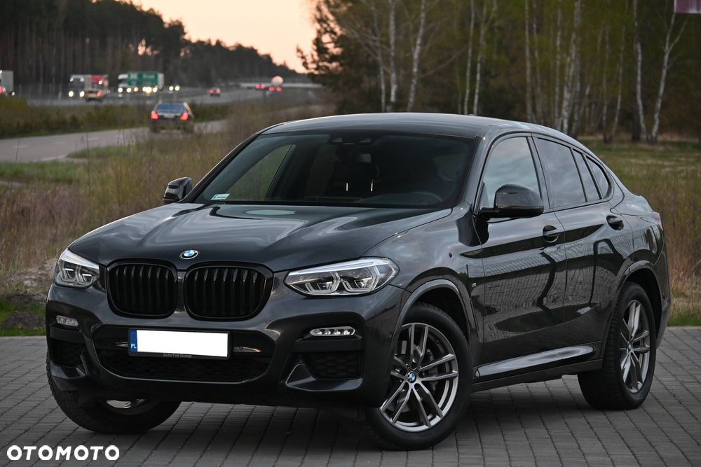 BMW X4 xDrive25d sport - 36