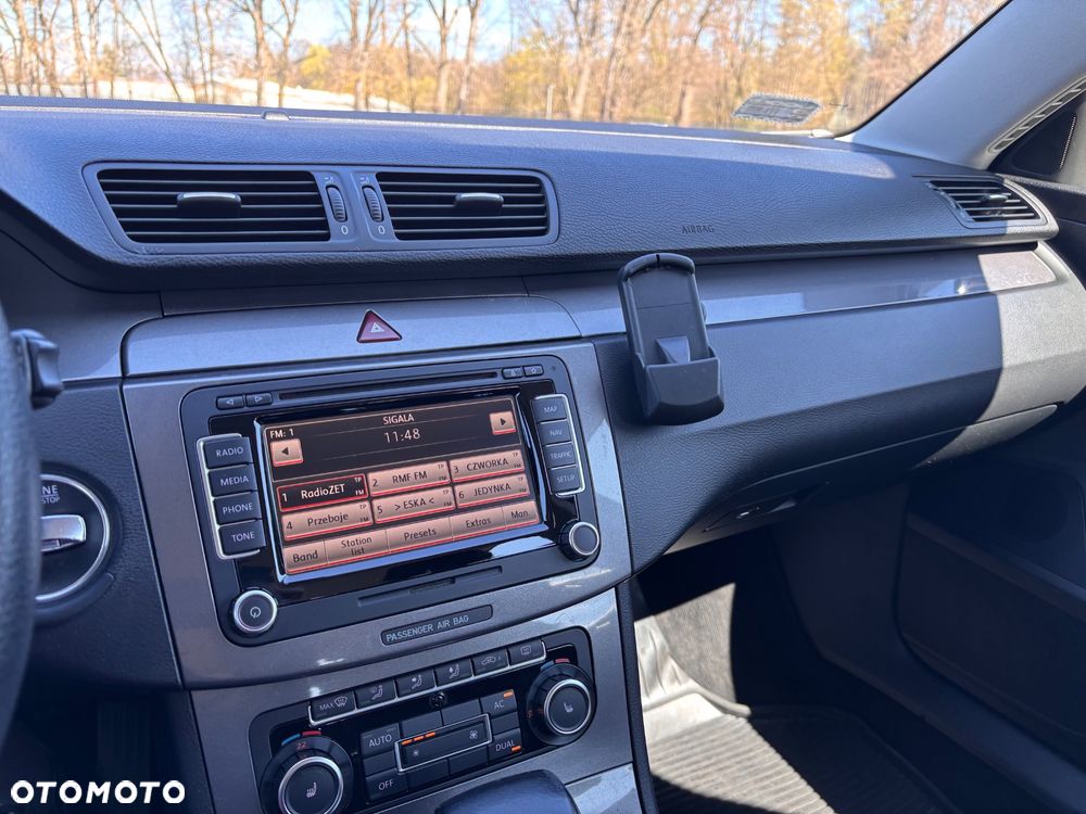 Volkswagen Passat 2.0 TDI Comfortline DSG - 6