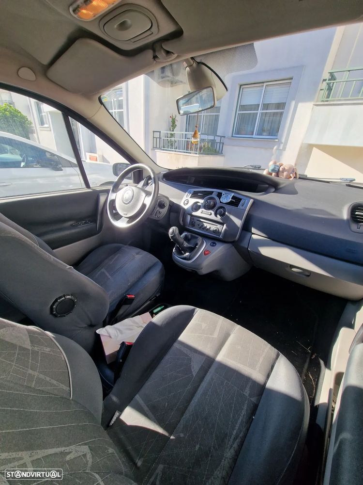 Renault Mégane Scénic - 6