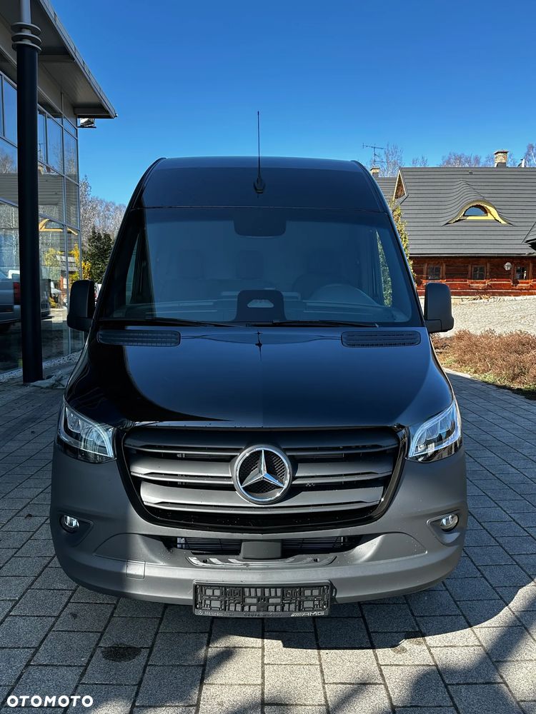 Mercedes-Benz Sprinter - 2
