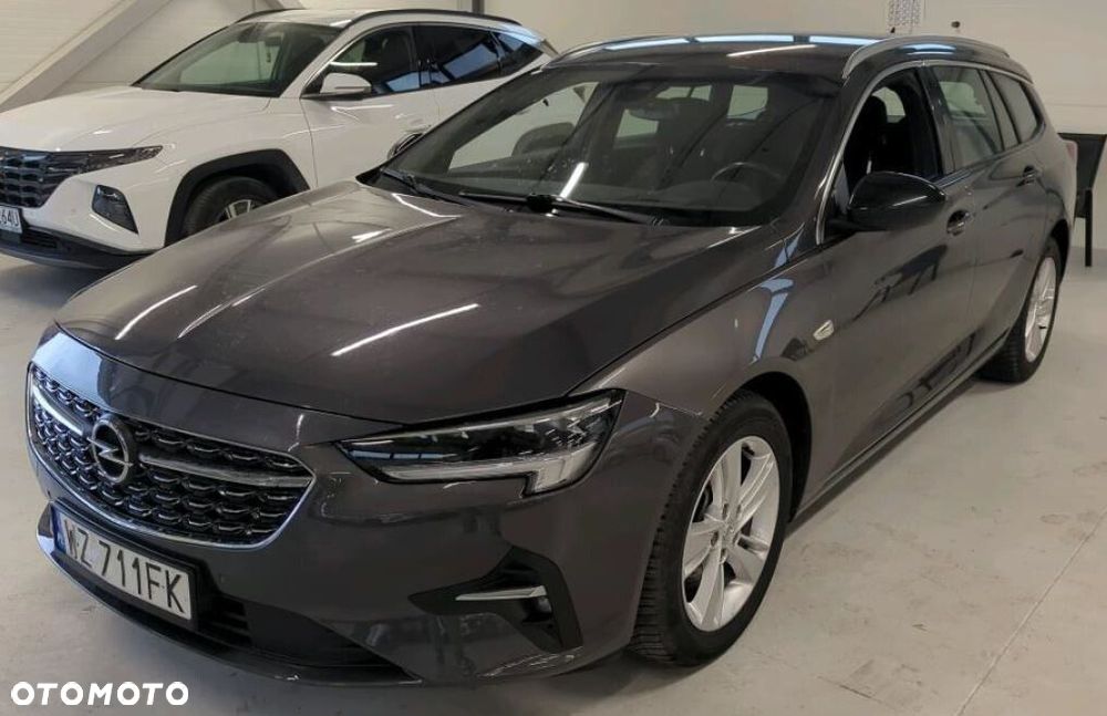 Opel Insignia - 1