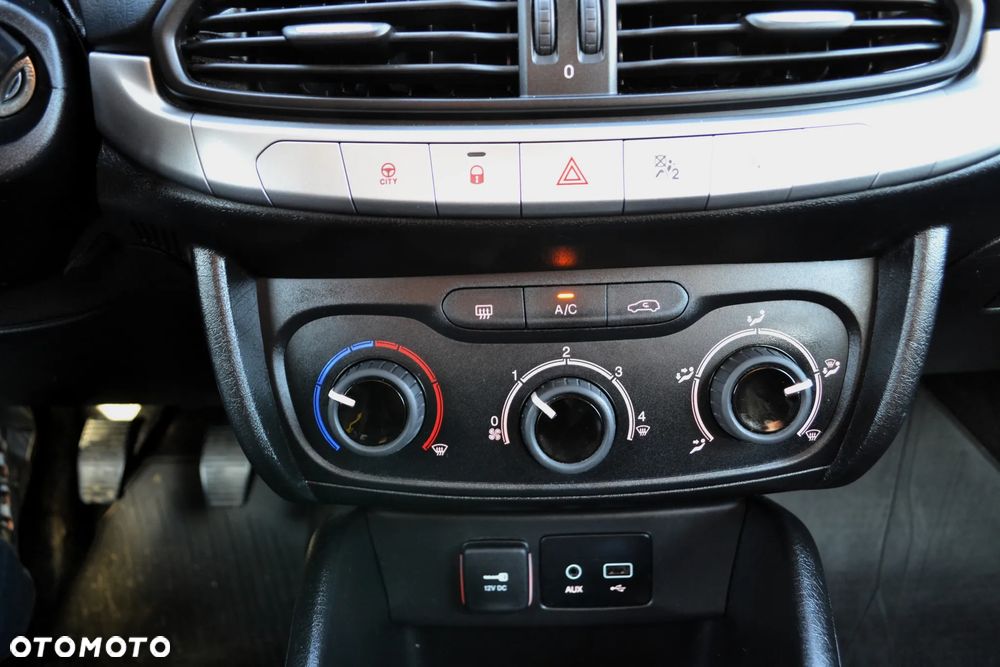 Fiat Tipo 1.4 T-Jet 16v Pop EU6d - 17