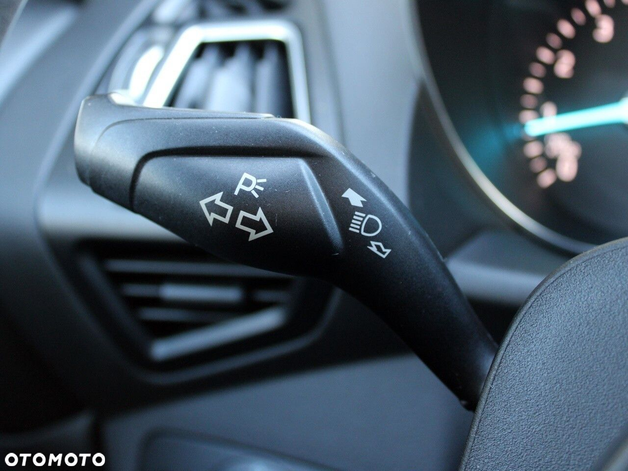 Ford Kuga 1.5 EcoBoost FWD Titanium ASS - 27