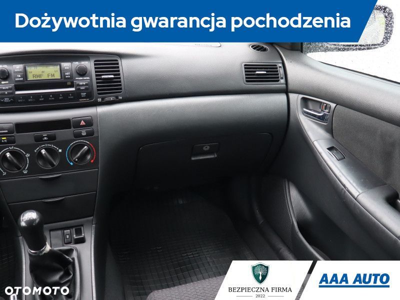 Toyota Corolla - 10