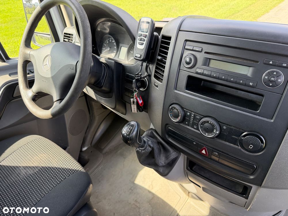 Mercedes-Benz Sprinter - 5