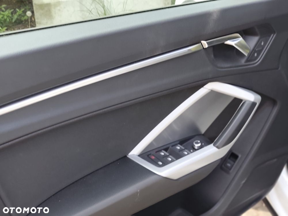 Audi Q3 35 TFSI S tronic - 10