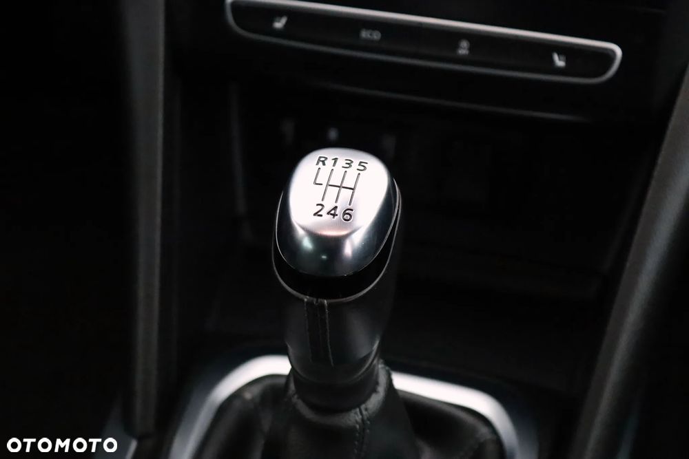 Renault Megane 1.2 Energy TCe Limited - 26